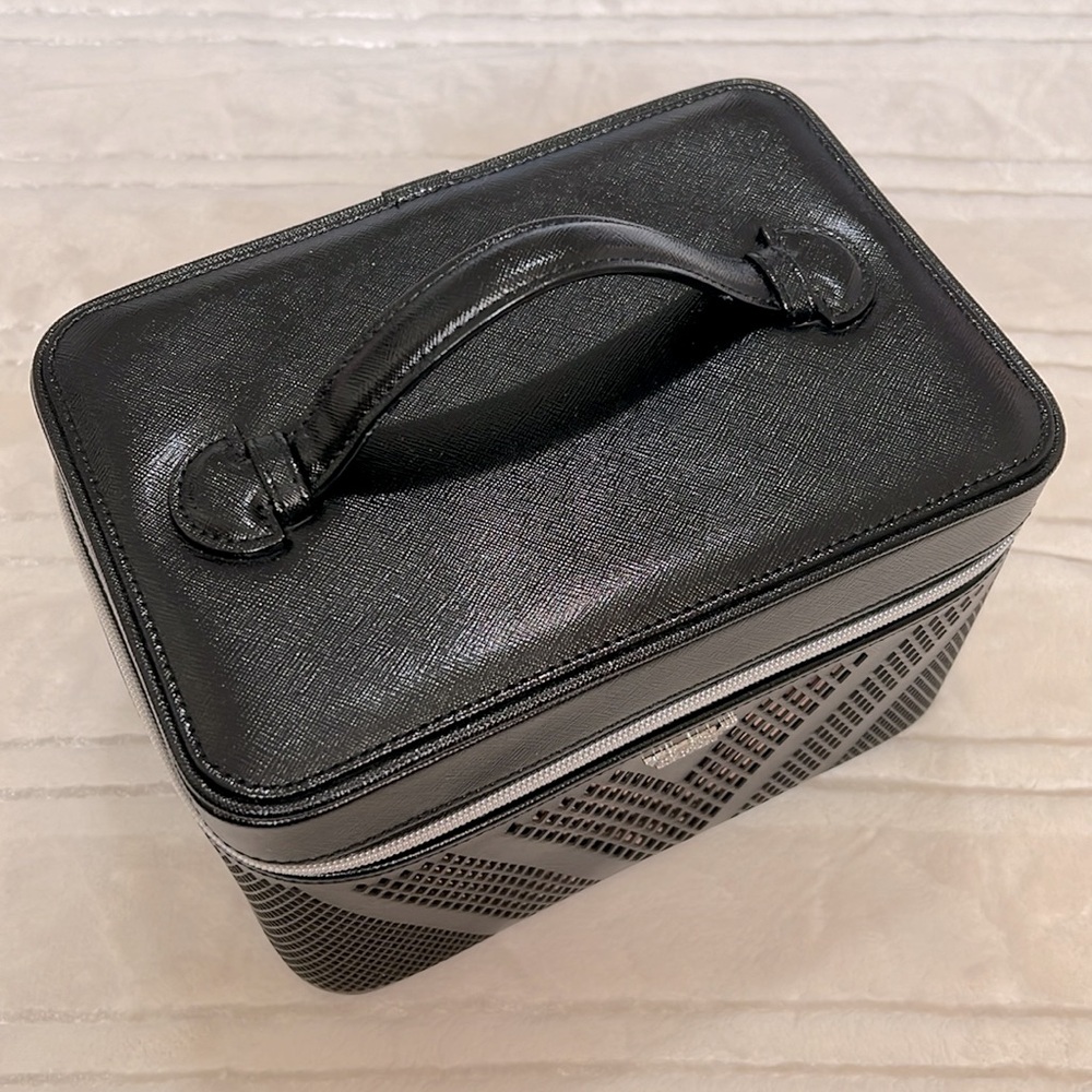 Victoria’s Secret Weekender Travel Case Makeup Storage Organizer Black Rose Gold - Picture 3 of 7